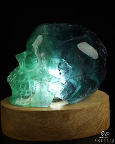 Fluorite hand carved - 4.7",