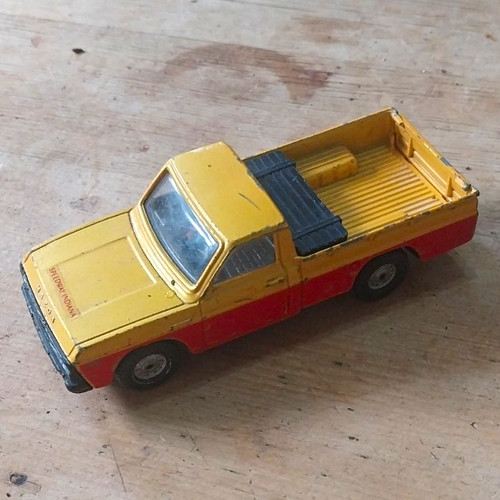 Corgi juniors mazda b1600 - juniors,