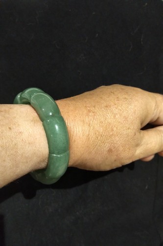 Real jade elasticated - , beaded