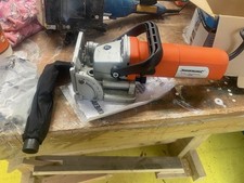 Silverline 240v biscuit