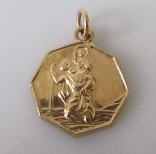 9ct Gold Pendant - 9ct Gold