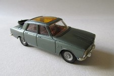 Corgi Toys 275 Golden Jacks Rover 2000 TC