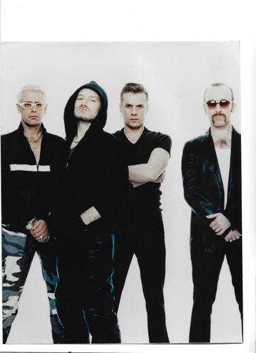 Pop group black white - u2,