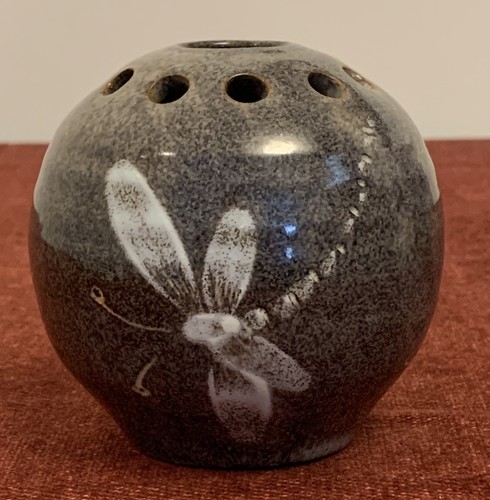 Studio pottery small posy - small,