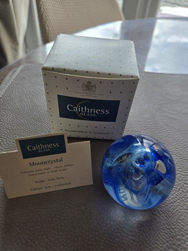 Caithness glass paperweight - ​caithness,