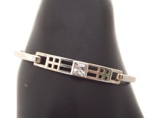 Sterling silver bangle