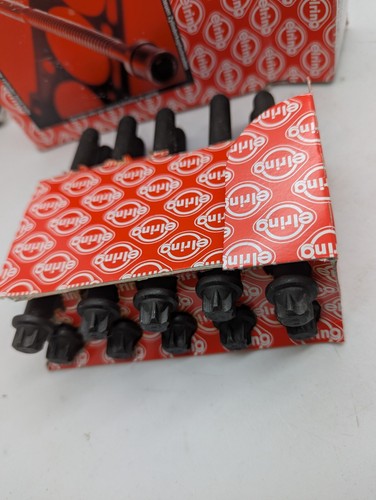 Set elring cylinder head - set, bolts