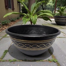 Black Gold Infinity Garden