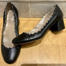 Chloe Scalloped Edge Black