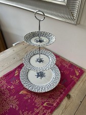Royal Victoria Vintage Cake