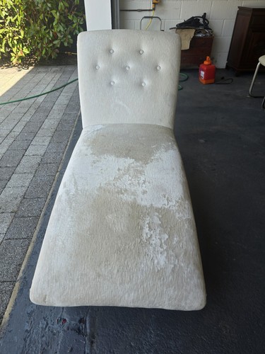 White chaise lounge with - chaise,