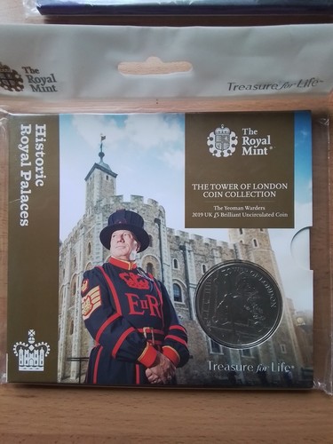 Historic royal palaces yeoman - royal,