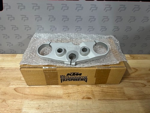 Genuine ktm 690 duke - genuine, 2008-11
