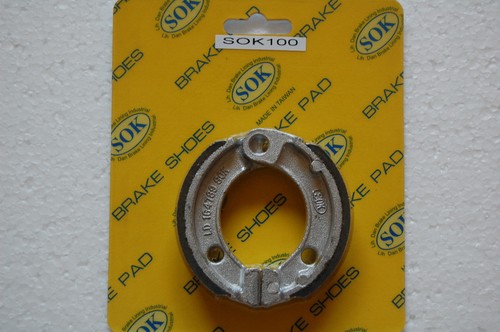 Front brake shoes - front,