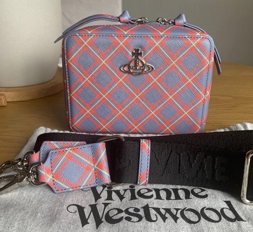 Vivienne westwood melih camera - westwood,