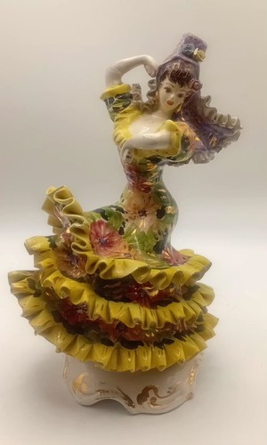 Vintage italian figurine - italian,