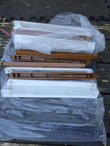 Trickle slot vents - trickle, 260mm