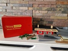 Hornby Triang Town Station R.3 - Boxed. vgc.