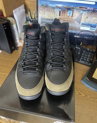 Jordan retro olive - 9,