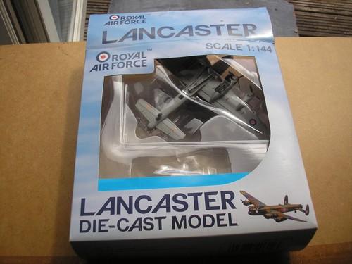 Avro lancaster 144 - lancaster, 1:144