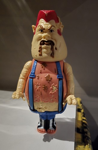 Hungry hog beetlejuice figure - hungry,