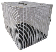 Vintage metal  Animal Travel Crate Cage Dog Cat Rabbit Puppy Pet Carrier