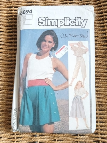 Vintage 1980s simplicity - 1980s,