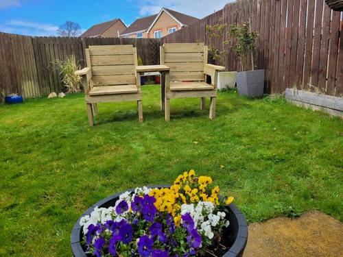 Love seat straight shared - straight,