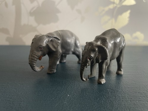 Elephants incl 1 - elephants,