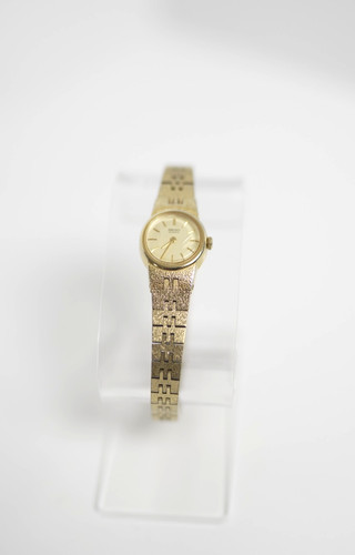 Vintage seiko ladies quartz - seiko,