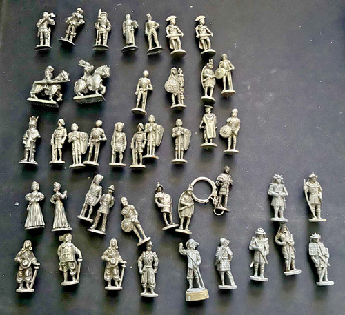 Vintage pewter historic - 42,