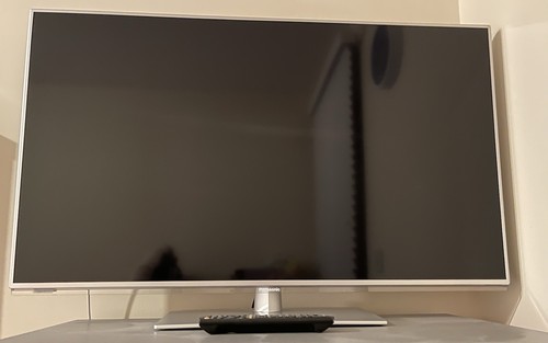 Panasonic l42e6b an - is, lcd