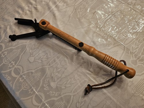 Automatic hand trap - automatic,