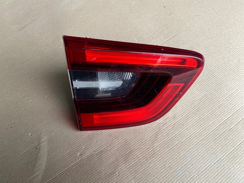 Left rear trunk light - left,