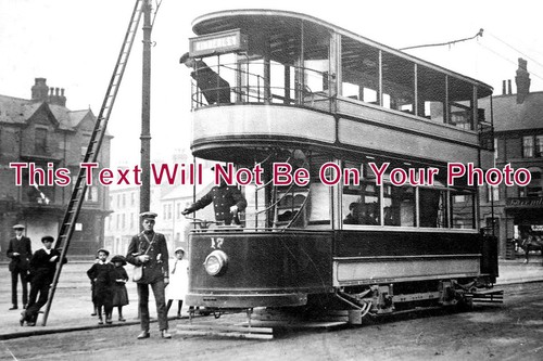 1154 tram on - tram,