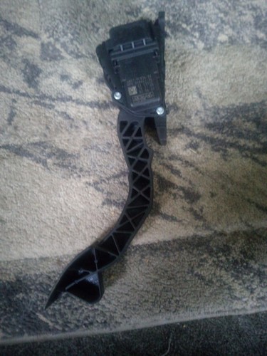 Volvo c30 throttle pedal - volvo,