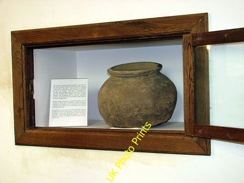 Photo 6x4 medieval pot - photo,