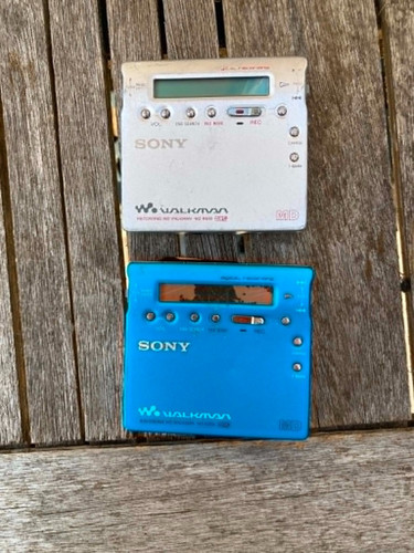 Sony portable minidisc - x,