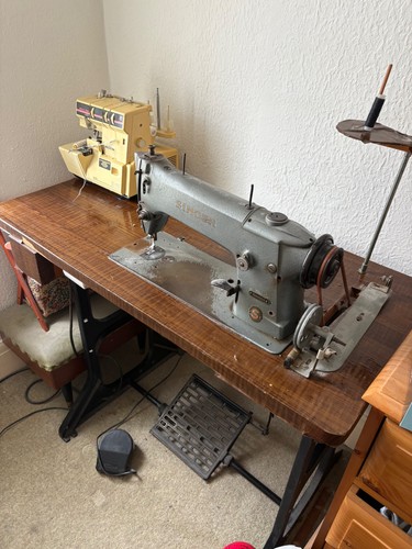Singer sewing machine with - singer,