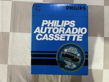 VINTAGE CAR RADIO - PHILIPS