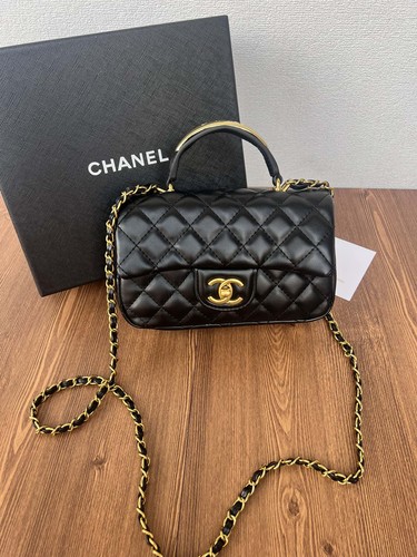 Chanel gwp top - top, handle