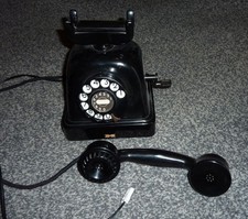 working lovely old telephone