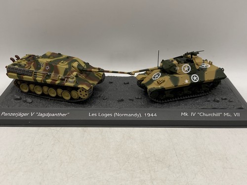 Set two tanks - #32, 1:72
