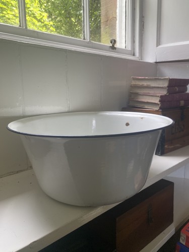 Vintage large enamel wash bowl - wash,