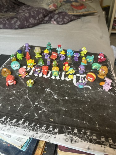 Trash pack toy - (and, similar)
