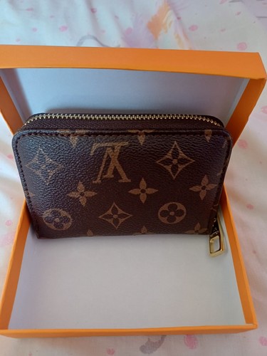 Louis vuitton unused brown - unused,