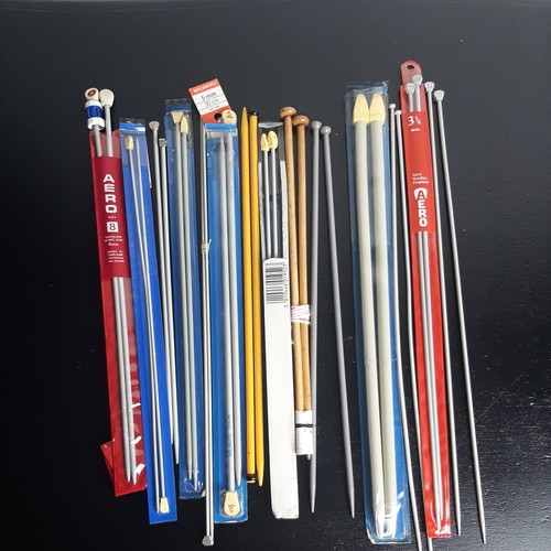 Bundle knitting needles - of,