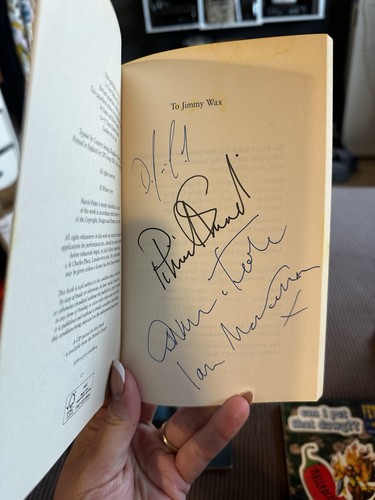 Man land script signed - no,
