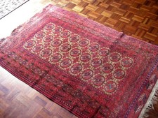 Vintage Hand Made Wool Rug 1.6m x 1.08m Persian Turkish Tribal. Ideal glamping