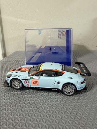 Scalextric aston martin - 1:32,